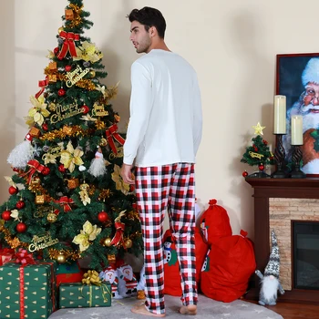 Aile Yılbaşı Pijama 2021 Yetişkin Eşleşen Noel Pijama Seti Çocuk Boys Elf Yeni Yıl Kıyafeti Anne Baba Festivali Geyik Pjs