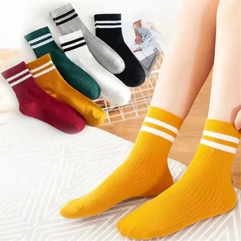 1 Çift Pamuk Gevşek Çizgili Ekip Çorap Kadın Moda Retro Uzun Orta Kısa Tüp Nefes Çift Spor Kolej Tarzı Çorap