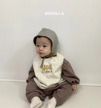 2022 Yeni Moda Erkek Bebek Kız Mektup Baskı Uzun Kollu Romper Rahat Yenidoğan Gevşek Tulum Sevimli Bebek pamuklu giysiler