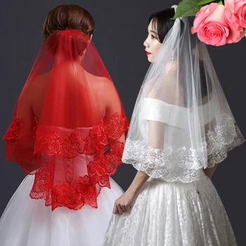 Kadınlar Gelin Kısa düğün duvağı Beyaz Bir Katman Dantel Çiçek Kenar Aplikler Beyaz Fildişi Kırmızı