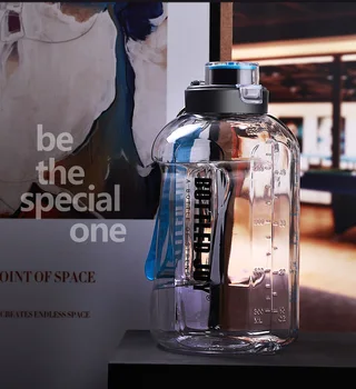 2021 Şişelenmiş sevinç bir galon spor salonu şişemi sulayın . Bardak 2.2 l spor su ısıtıcısı 1.5 l şeffaf uzay fincanı içecek şişeleri botella agua